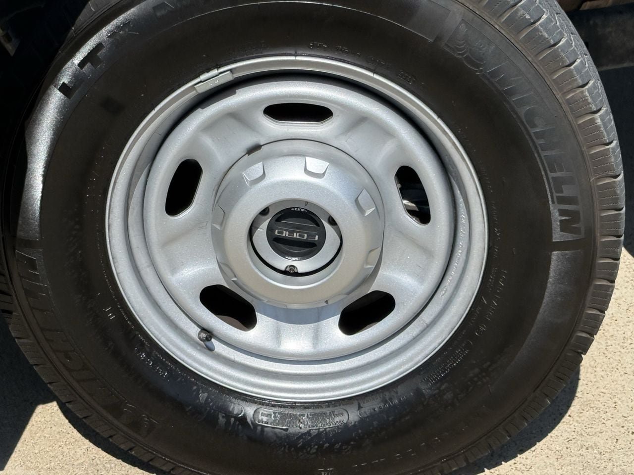 Certified 2023 Ford F250 XL AWD/4WD image 8