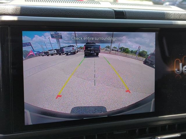 Used 2024 Jeep Wrangler Unlimited w/ LED Headlamp & Fog Lamp Group AWD/4WD image 20