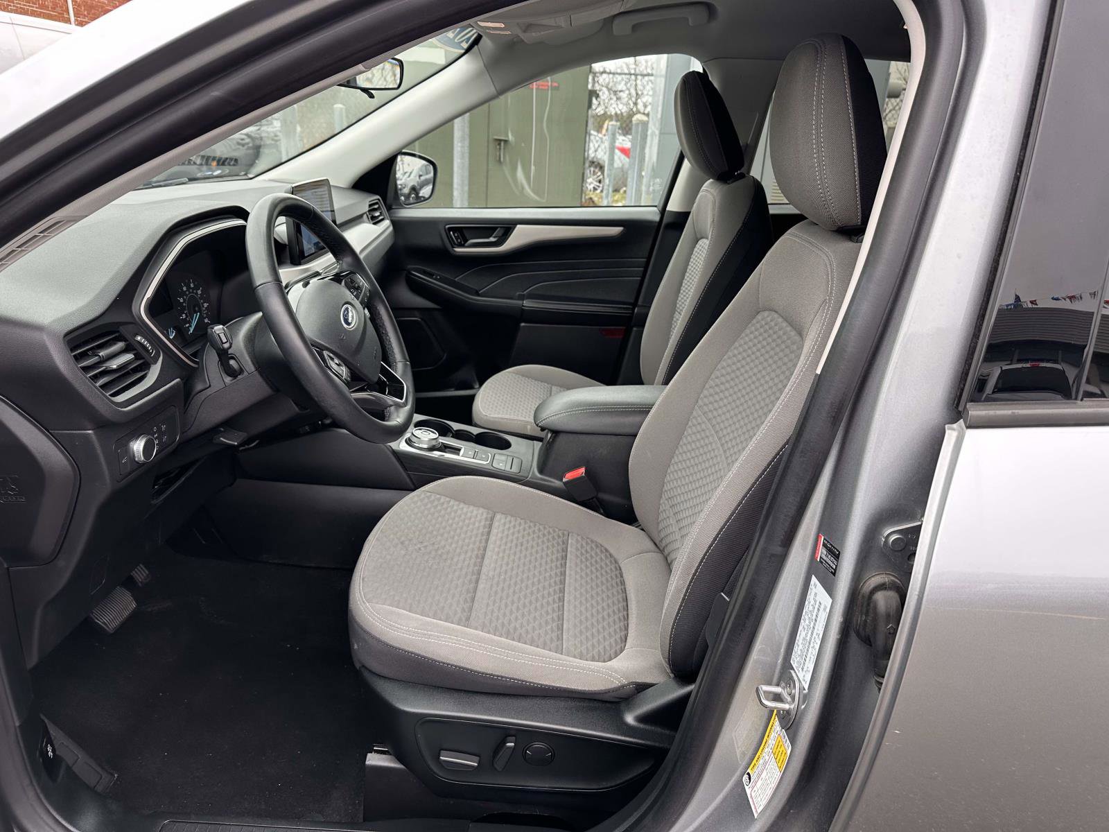 Certified 2022 Ford Escape SE w/ SE Sport Appearance Package image 12