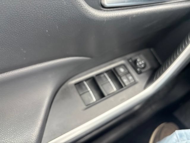 Used 2025 Toyota RAV4 XLE FWD image 23