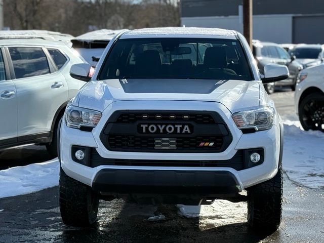 Used 2019 Toyota Tacoma TRD Off-Road w/ Technology Package image 34