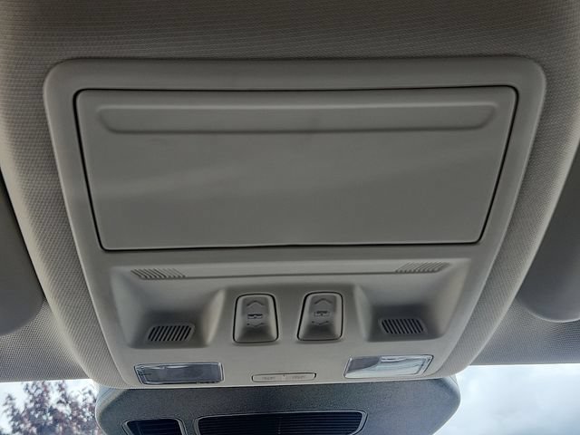 Certified 2022 Ford Escape SEL w/ SEL Stealth AWD Package image 19