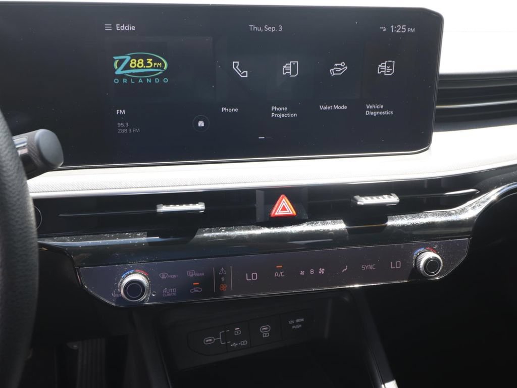 Used 2025 Kia K5 LXS FWD image 18