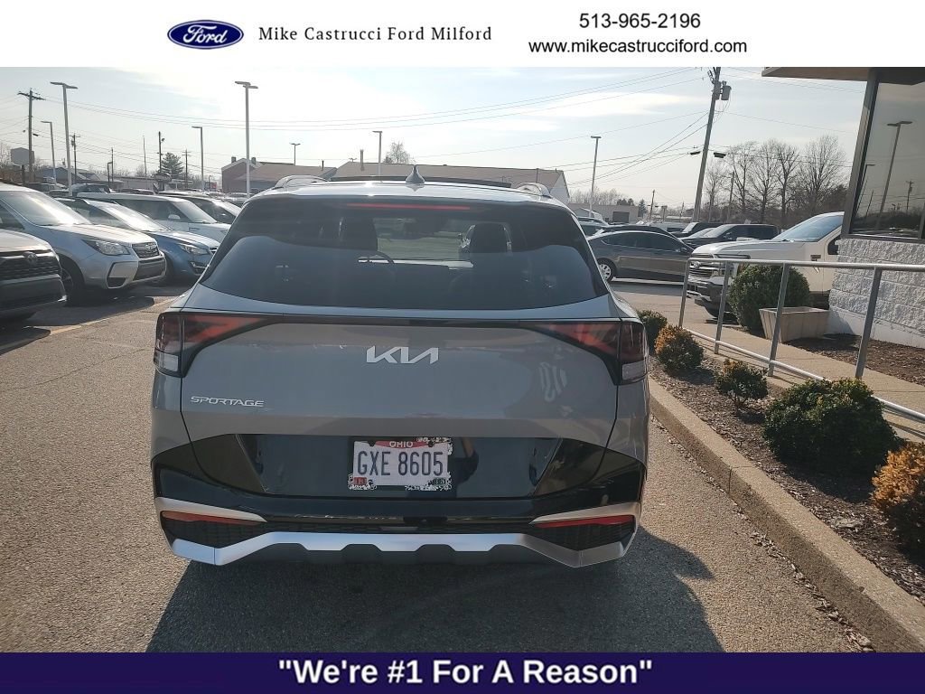 Used 2023 Kia Sportage SX image 2