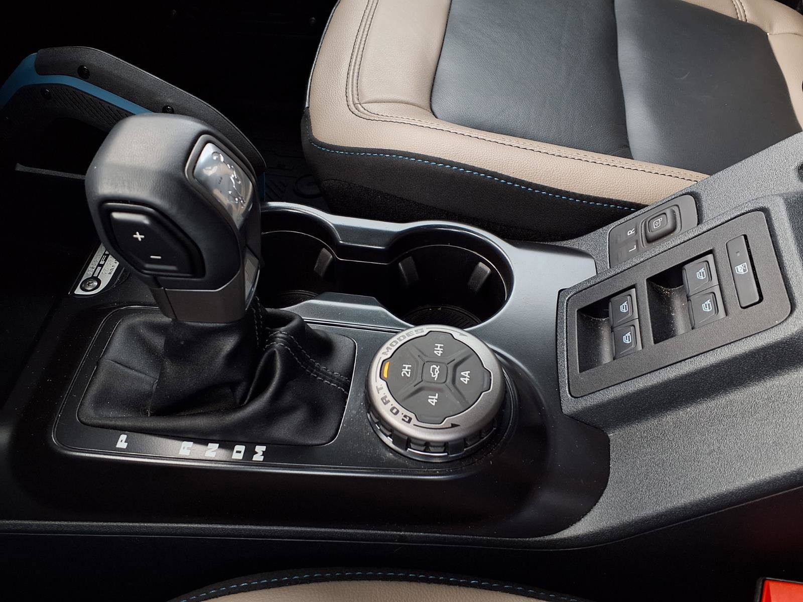 Certified 2024 Ford Bronco Wildtrak image 18