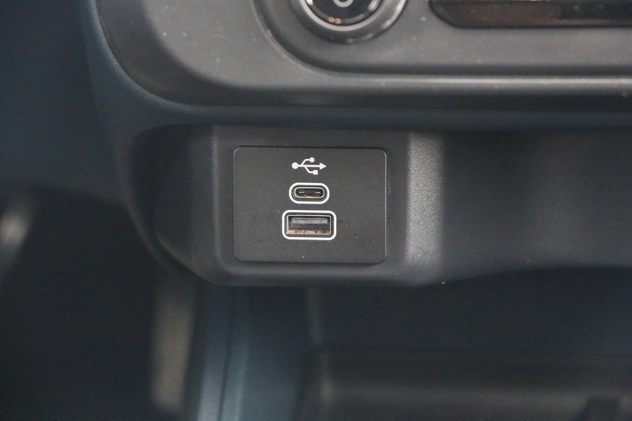 Certified 2025 Ford Maverick XL FWD image 22