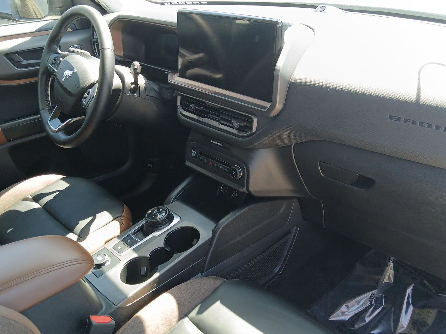 Certified 2025 Ford Bronco Sport Outer Banks w/ Outer Banks Tech Package+ image 9