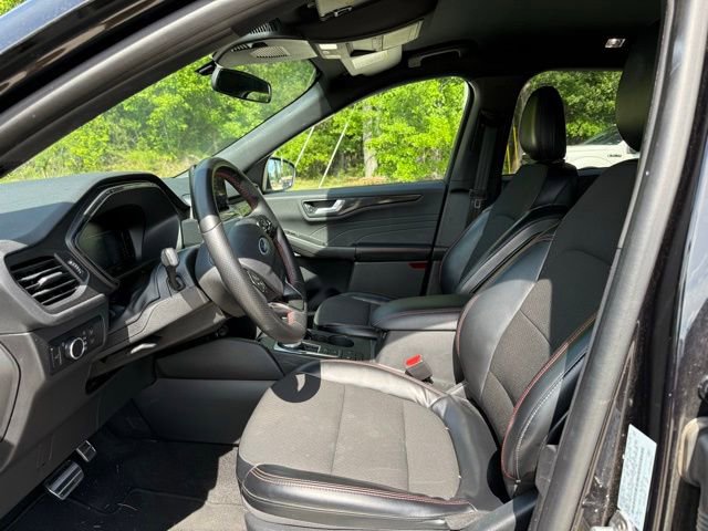Certified 2024 Ford Escape ST-Line FWD image 6