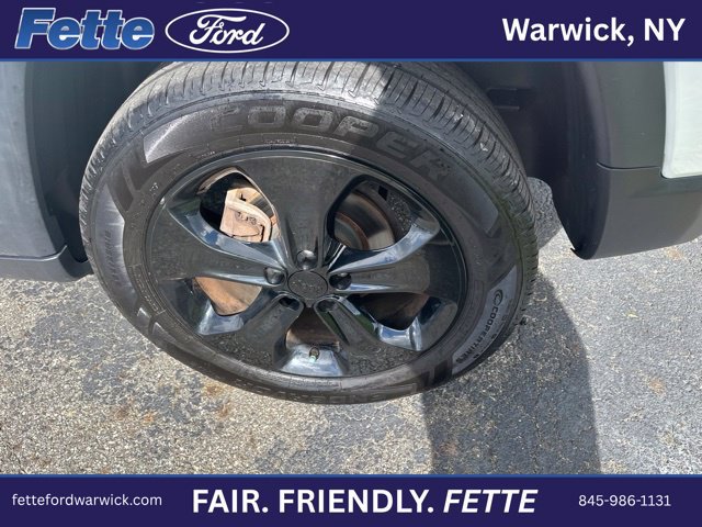 Used 2019 Jeep Compass Latitude AWD/4WD image 11