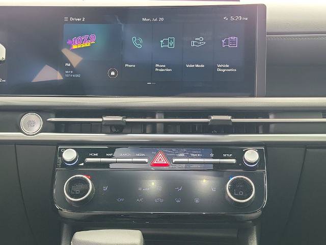 Used 2025 Hyundai Santa Cruz SEL FWD image 16