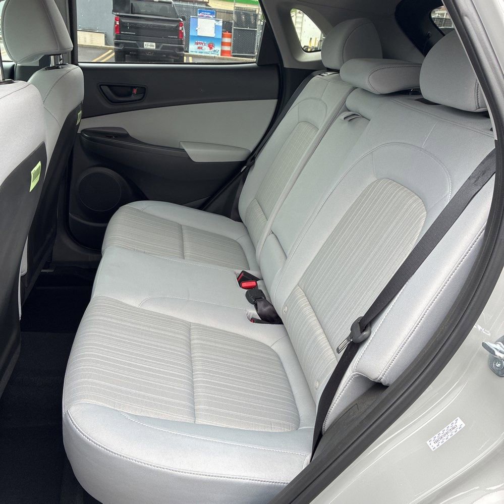 Used 2023 Hyundai Kona SEL AWD/4WD image 13