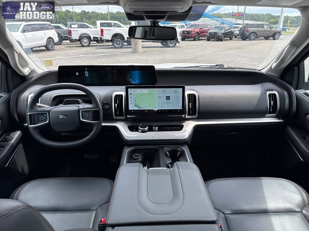 Certified 2025 Ford Expedition Active AWD/4WD image 25