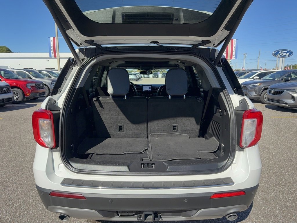Certified 2023 Ford Explorer Limited w/ Equipment Group 301A image 7