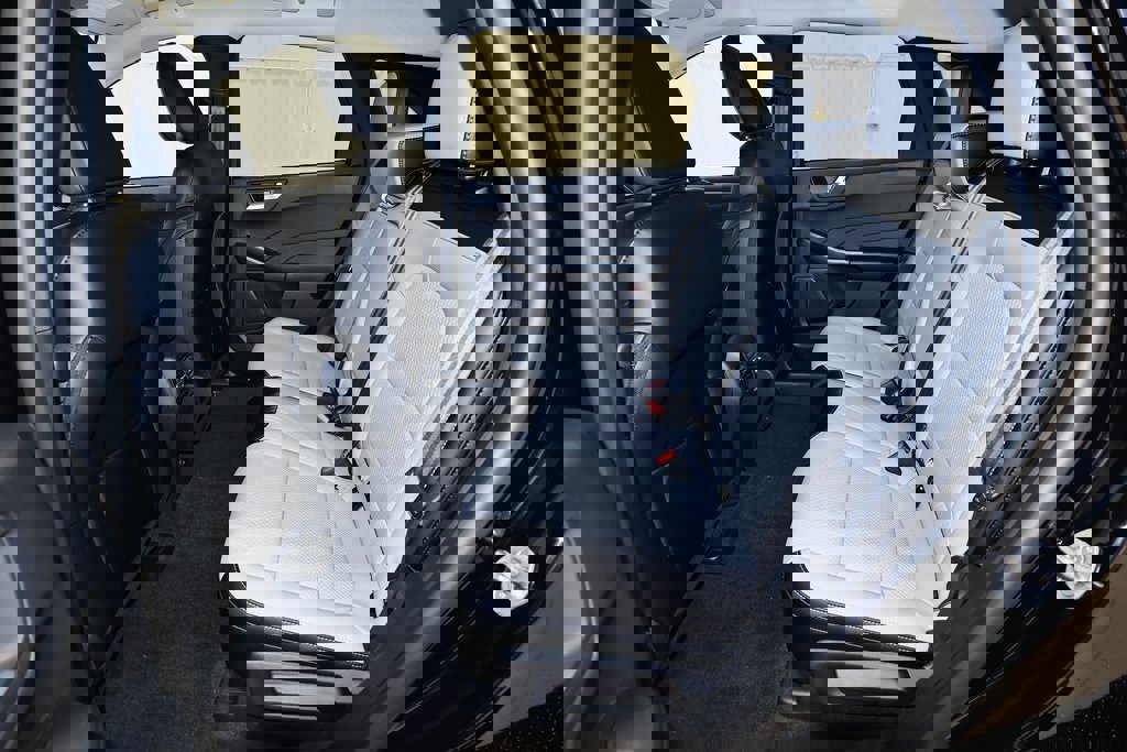 Certified 2024 Ford Escape SE image 51