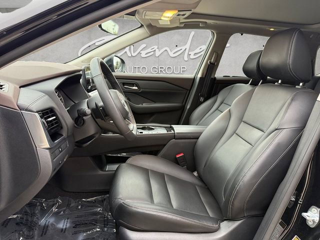 Used 2022 Nissan Rogue SL w/ SL Premium Package image 10