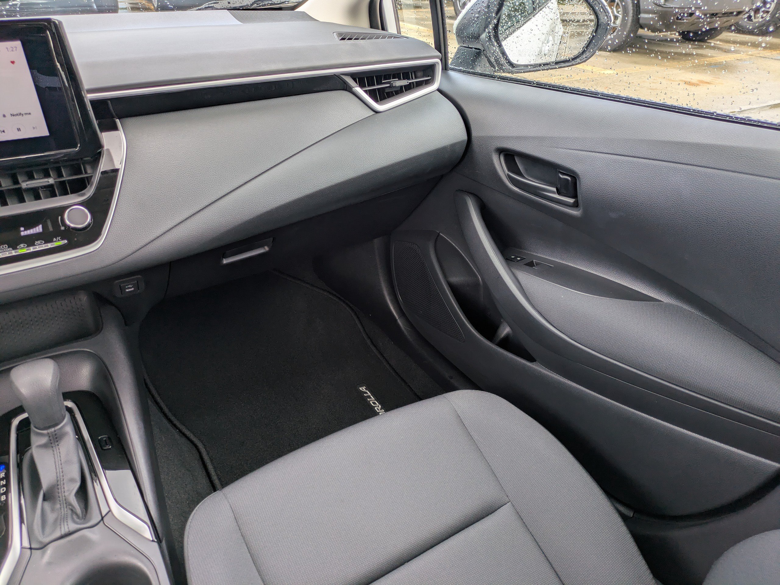 Used 2026 Toyota Corolla LE FWD image 16