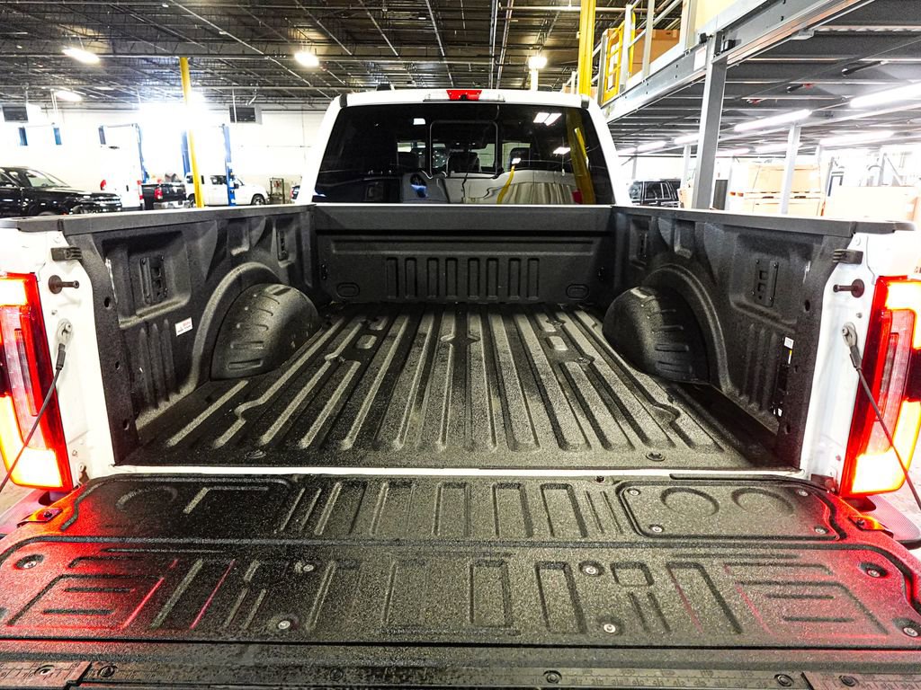 Certified 2025 Ford F350 Platinum w/ Tremor Off-Road Package AWD/4WD image 29