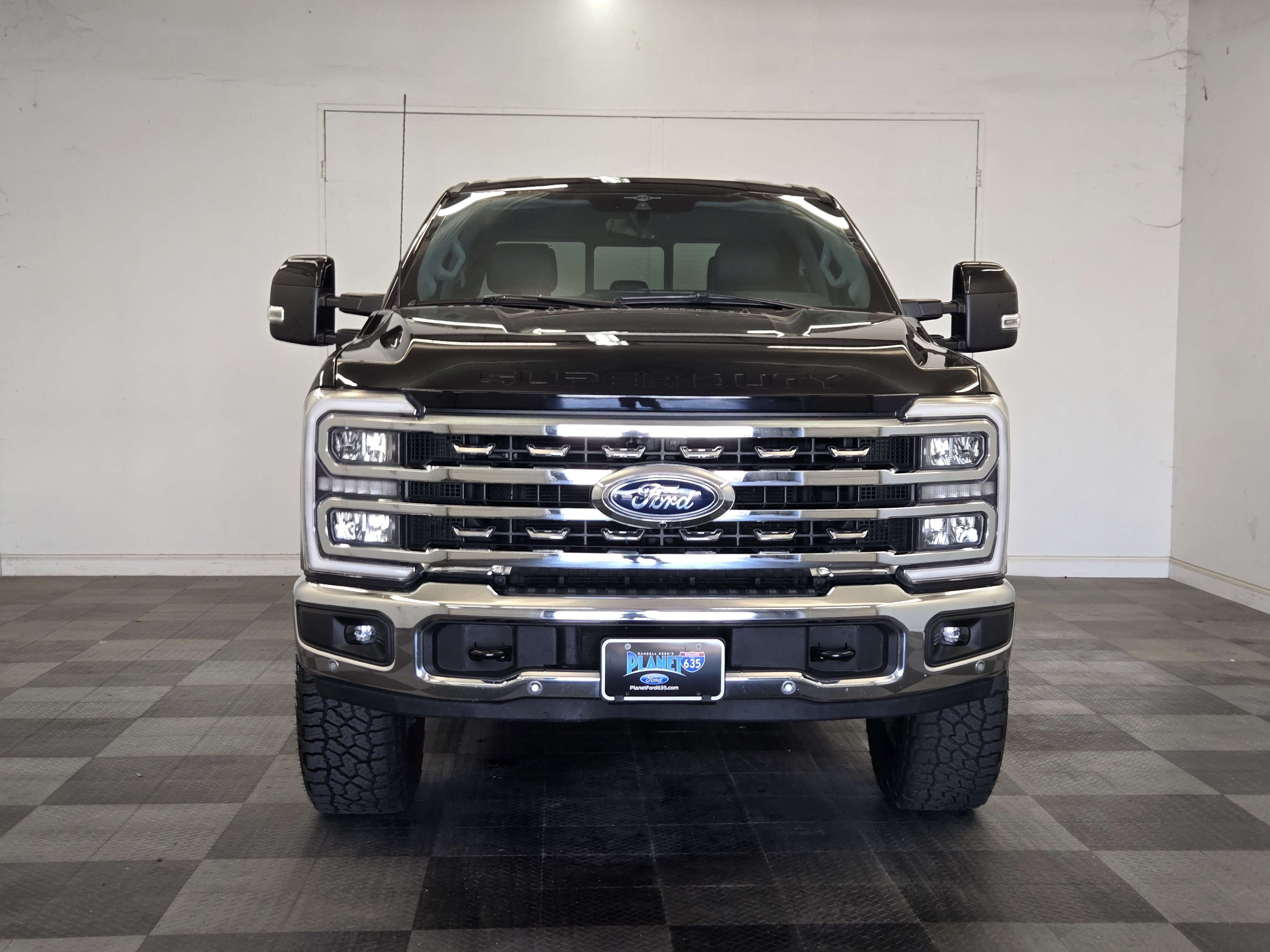 Certified 2023 Ford F250 Lariat w/ Lariat Ultimate Package AWD/4WD image 3