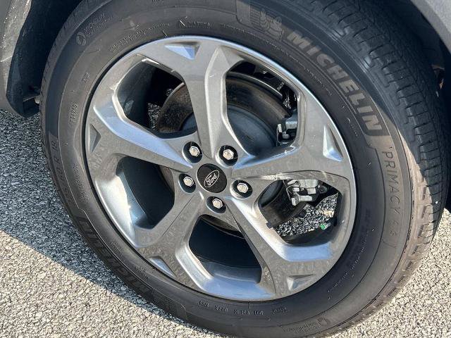 Certified 2025 Ford Escape ST-Line AWD/4WD image 12