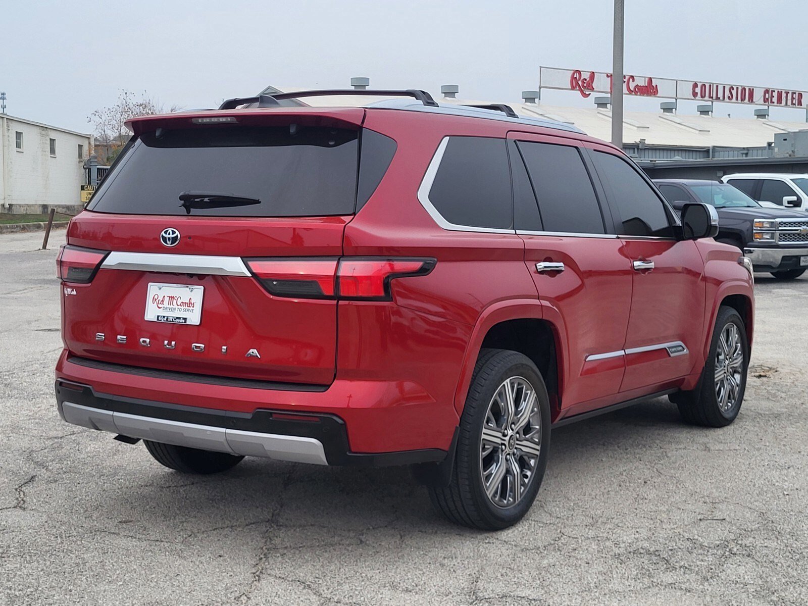 Used 2024 Toyota Sequoia Capstone image 3