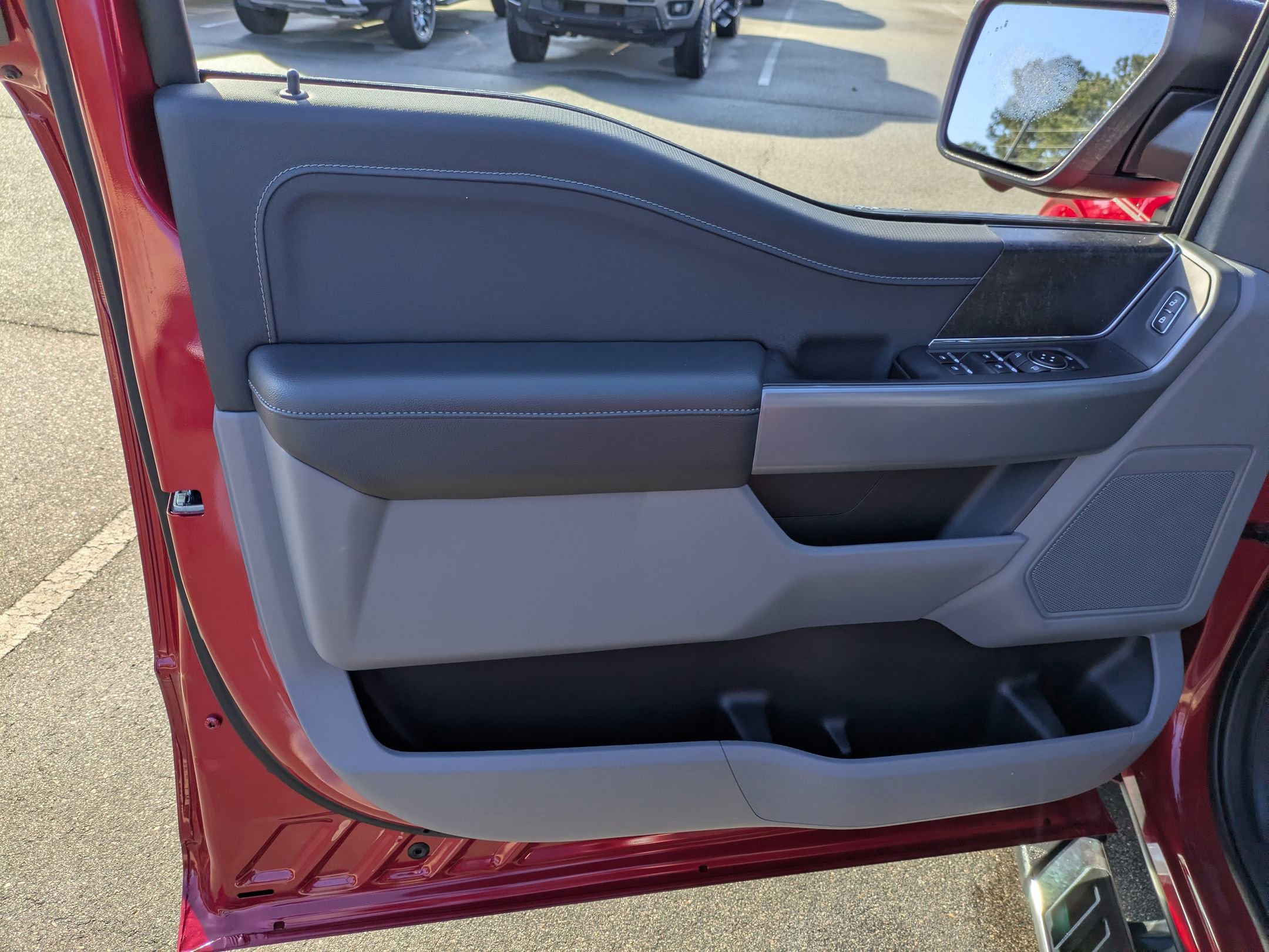 Certified 2022 Ford F150 XLT w/ Equipment Group 302A High image 16