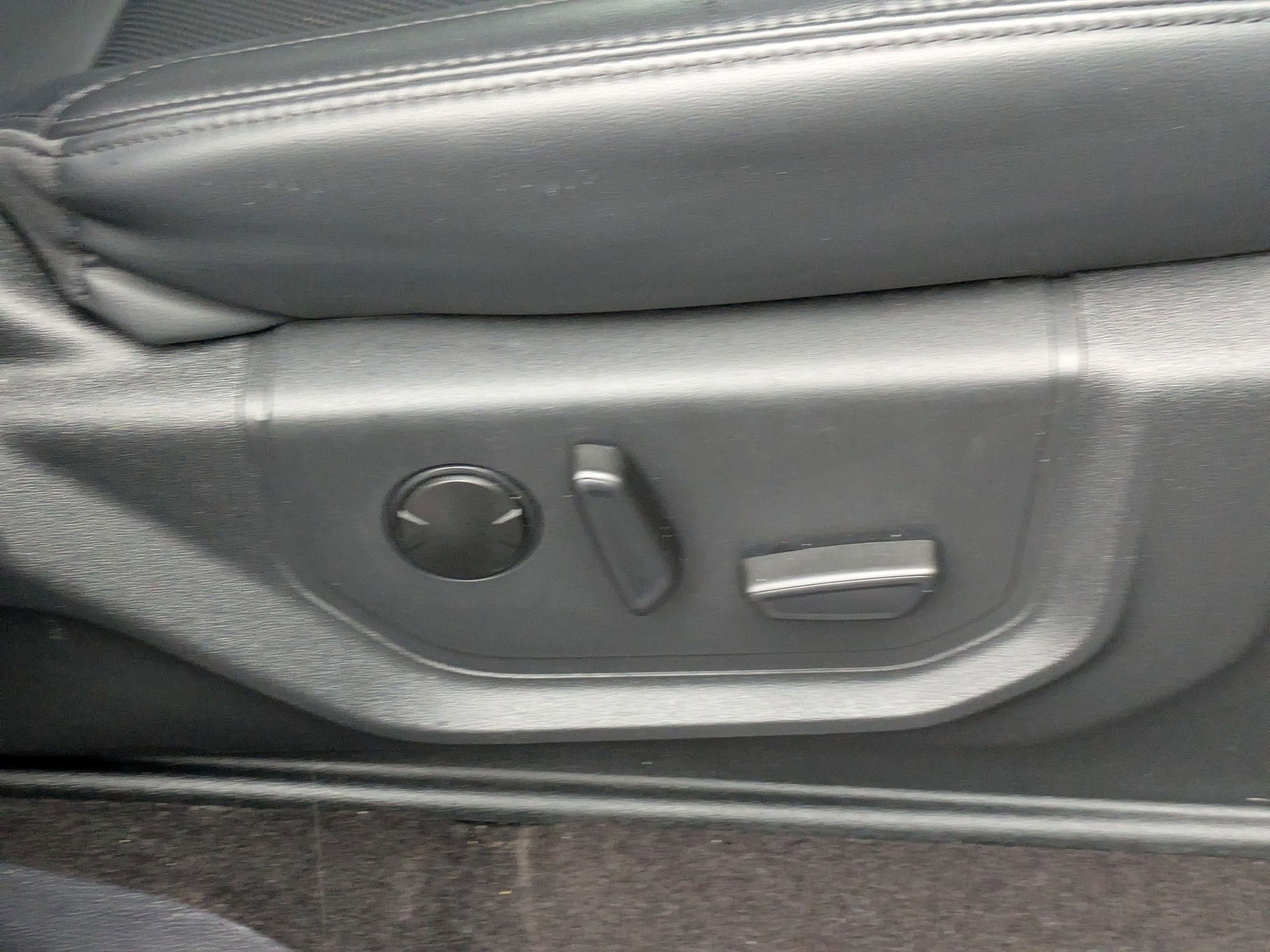 Certified 2023 Ford Expedition Max XLT image 41