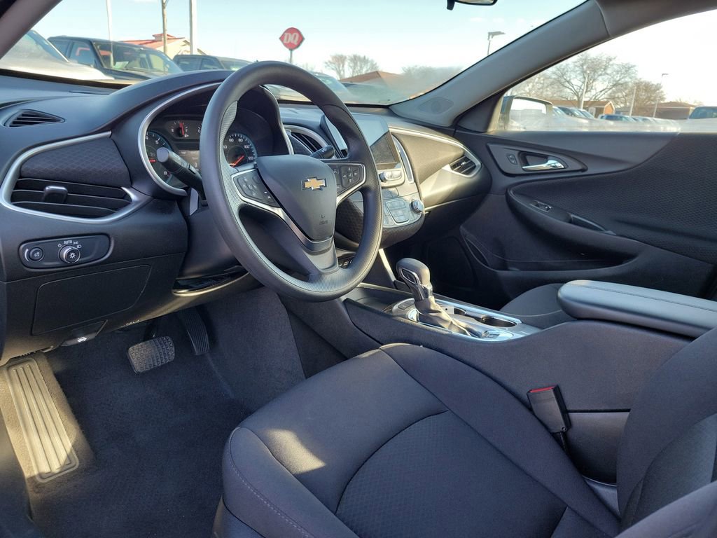 Used 2024 Chevrolet Malibu LT image 20