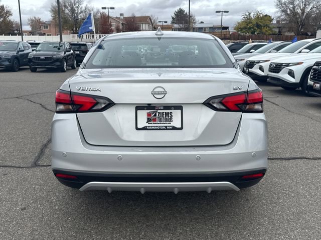 Used 2023 Nissan Versa SV image 4