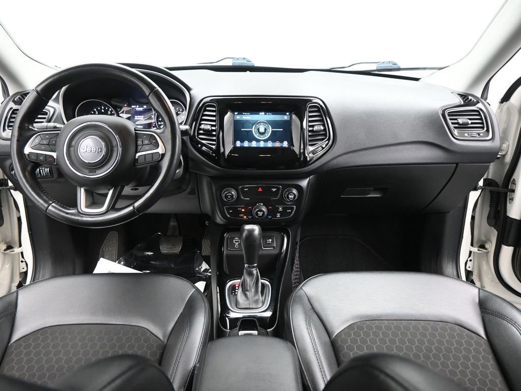 Used 2020 Jeep Compass Latitude image 44