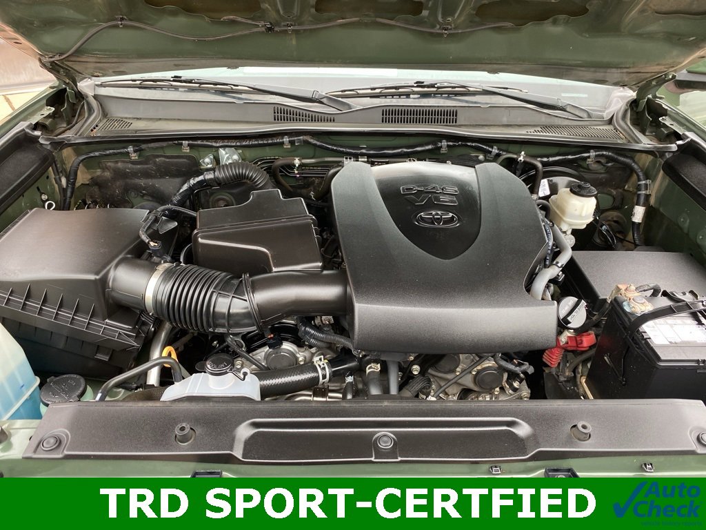 Used 2021 Toyota Tacoma TRD Sport w/ Technology Package image 40