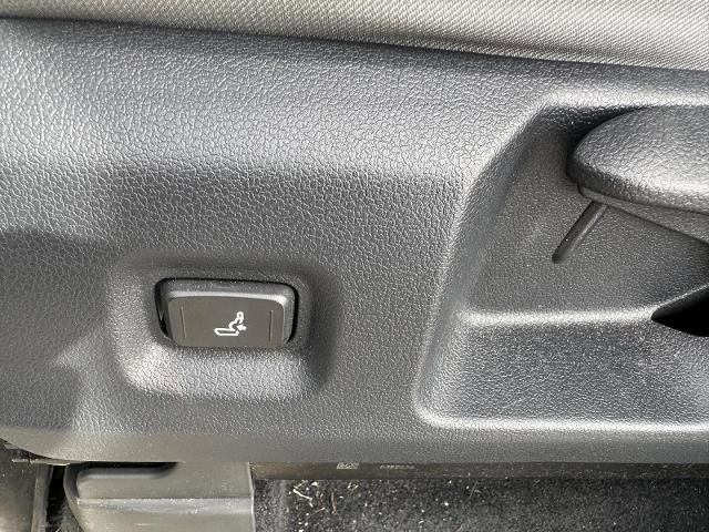 Used 2025 Toyota Tacoma TRD Sport image 12