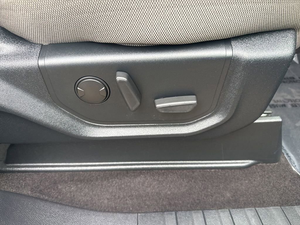 Certified 2020 Ford F150 XLT w/ Equipment Group 302A Luxury image 38