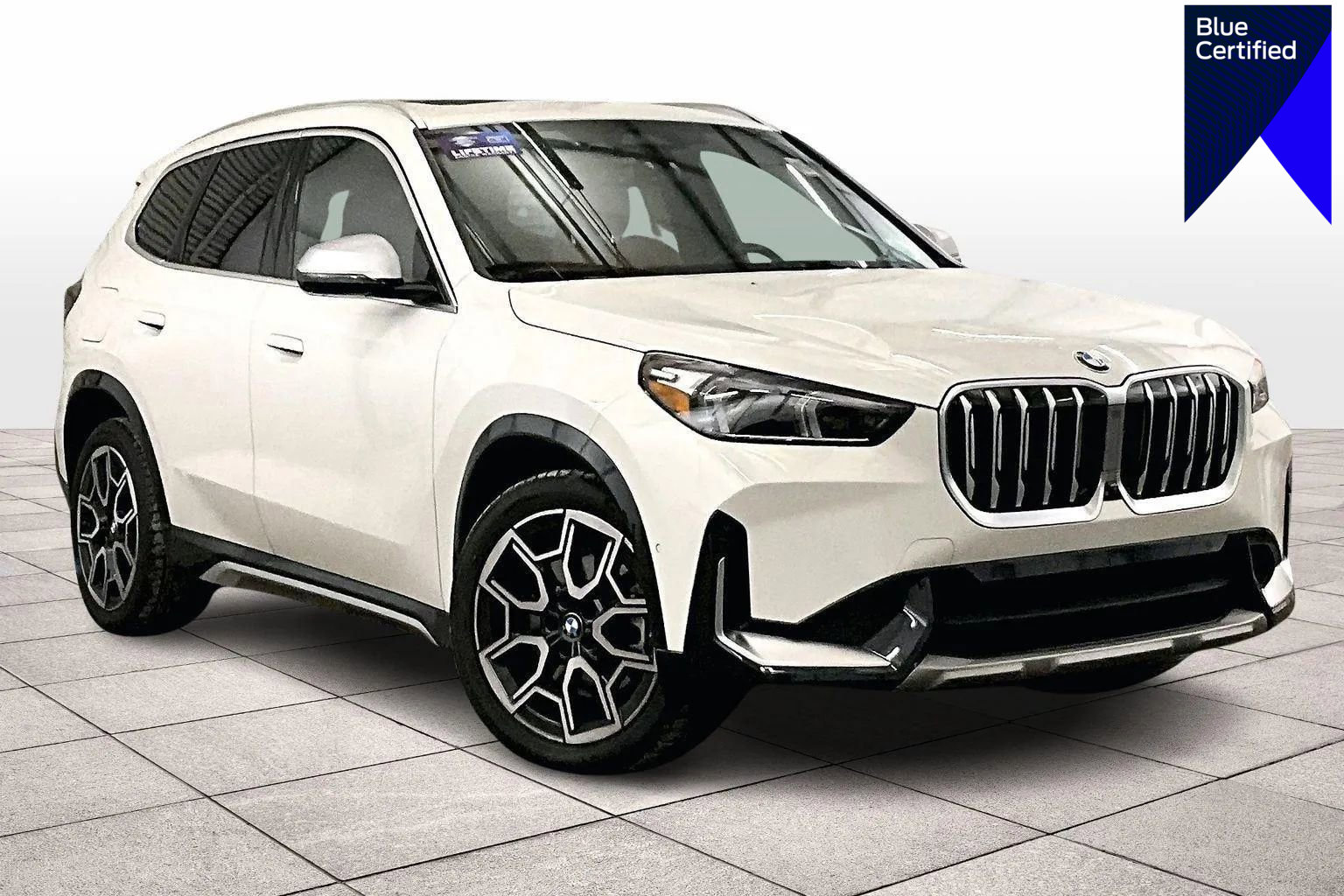 Used 2023 BMW X1 xDrive28i w/ Premium Package image 1