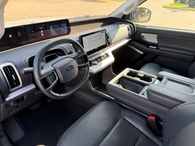 Certified 2025 Ford Expedition Active AWD/4WD image 15