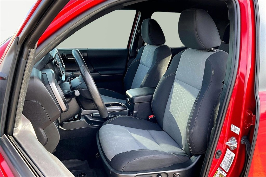 Used 2022 Toyota Tacoma TRD Sport image 26