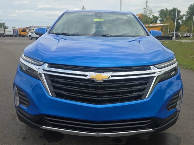 Used 2024 Chevrolet Equinox LT FWD image 3