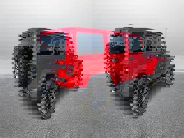 Used 2017 Jeep Wrangler Unlimited Rubicon w/ Connectivity Group image 8