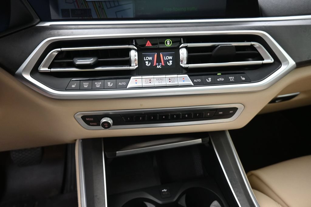 Used 2022 BMW X5 xDrive40i w/ Premium Package AWD/4WD image 29