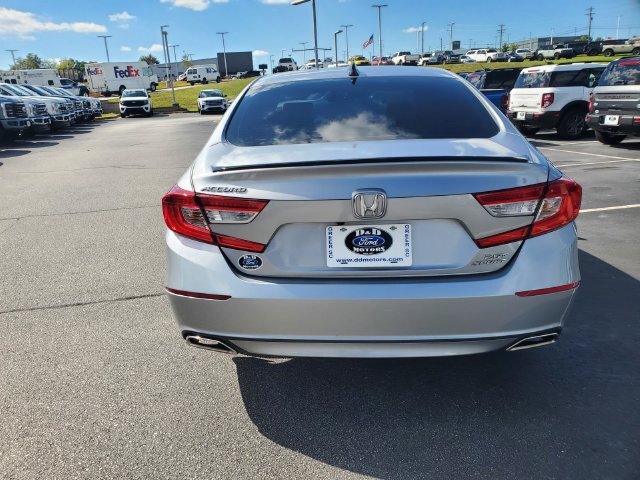 Used 2022 Honda Accord Sport image 6