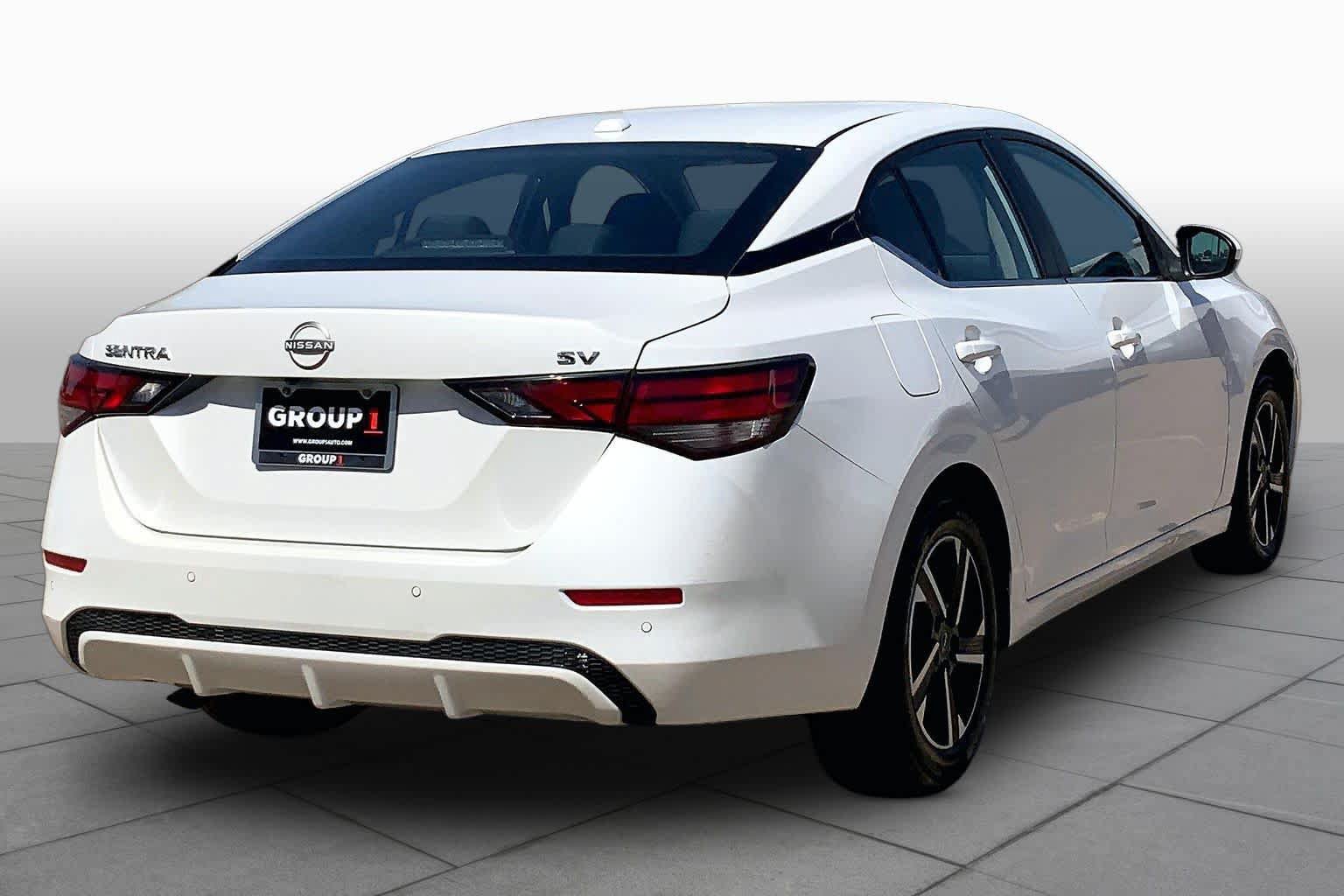 Used 2024 Nissan Sentra SV FWD image 13