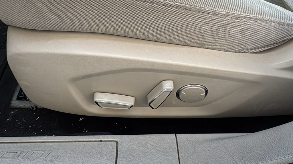 Certified 2020 Ford Fusion SE FWD image 20