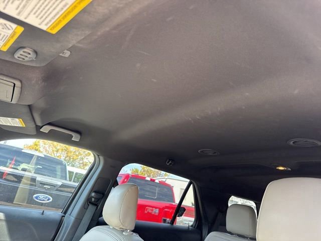 Certified 2019 Ford Explorer Limited w/ Ford Safe & Smart Package image 6