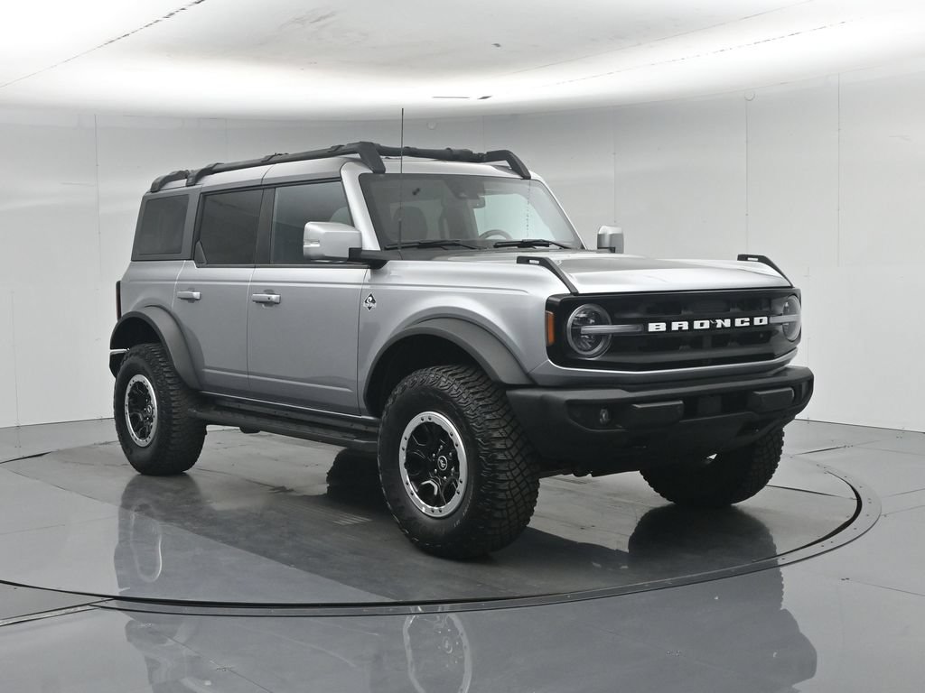 Certified 2023 Ford Bronco Outer Banks w/ Sasquatch Package AWD/4WD image 60