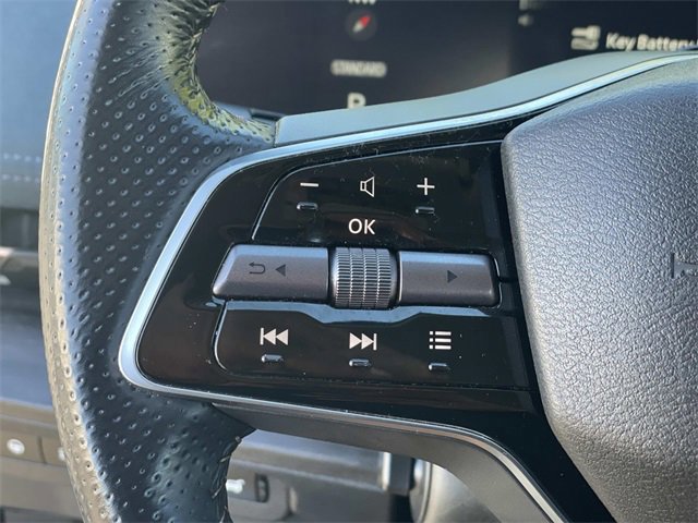 Used 2023 Nissan Ariya image 9