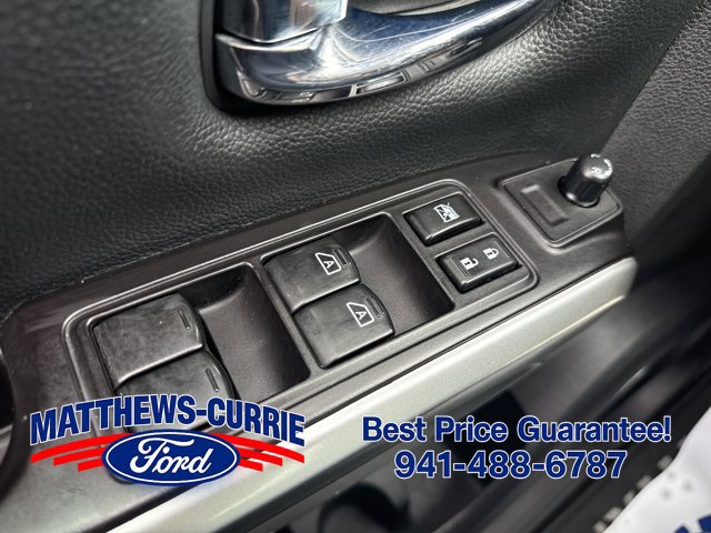 Used 2020 Nissan Titan SV w/ SV Convenience Package RWD image 27