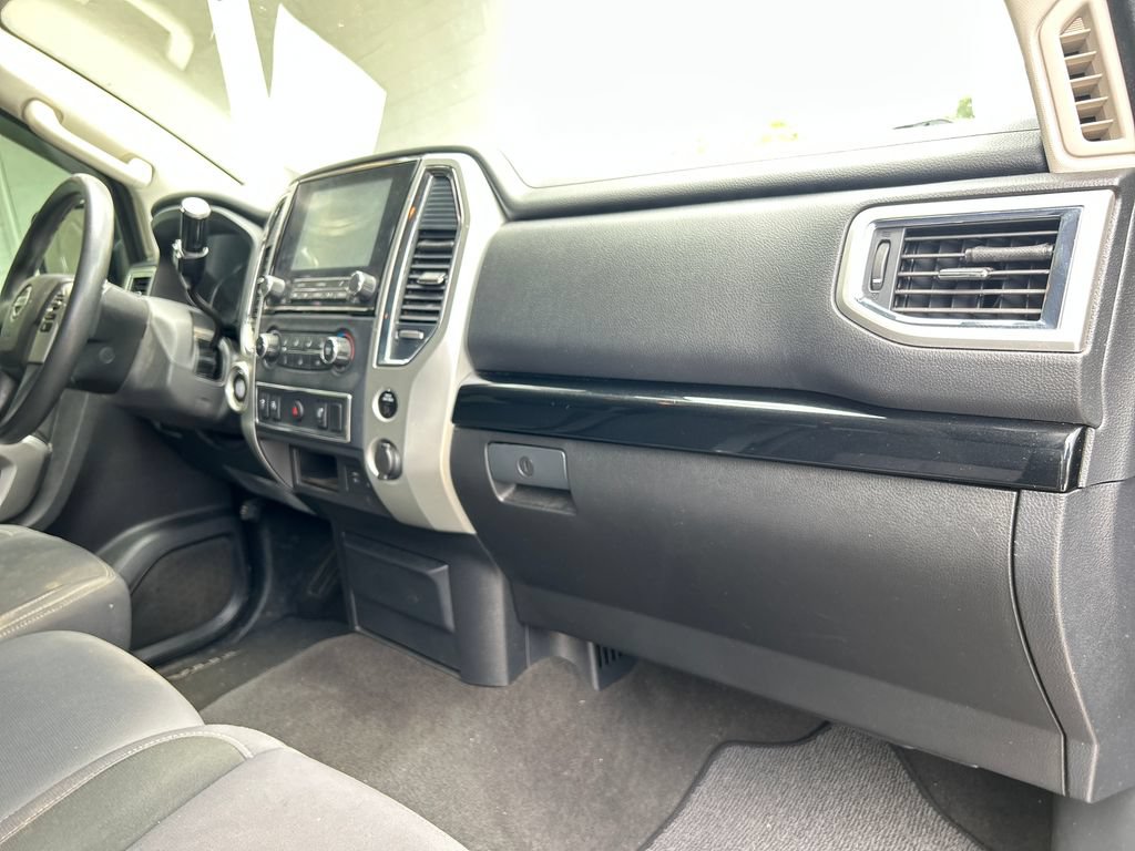 Used 2020 Nissan Titan SV w/ Accessory Utility Package RWD image 16