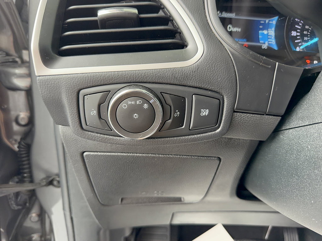 Certified 2023 Ford Edge SEL AWD/4WD image 24