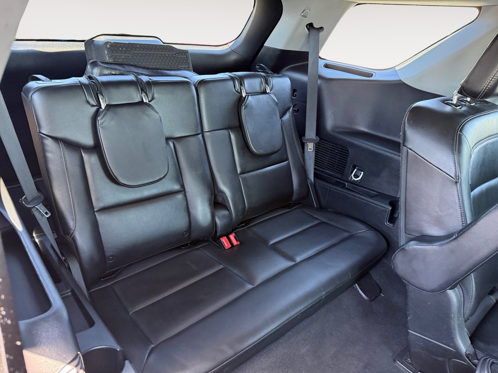 Certified 2023 Ford Explorer XLT w/ Equipment Group 202A RWD image 19