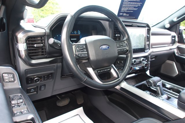 Certified 2025 Ford F150 Platinum w/ Equipment Group 702A High AWD/4WD image 15