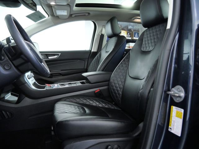 Certified 2024 Ford Edge Titanium w/ Equipment Group 301A image 17